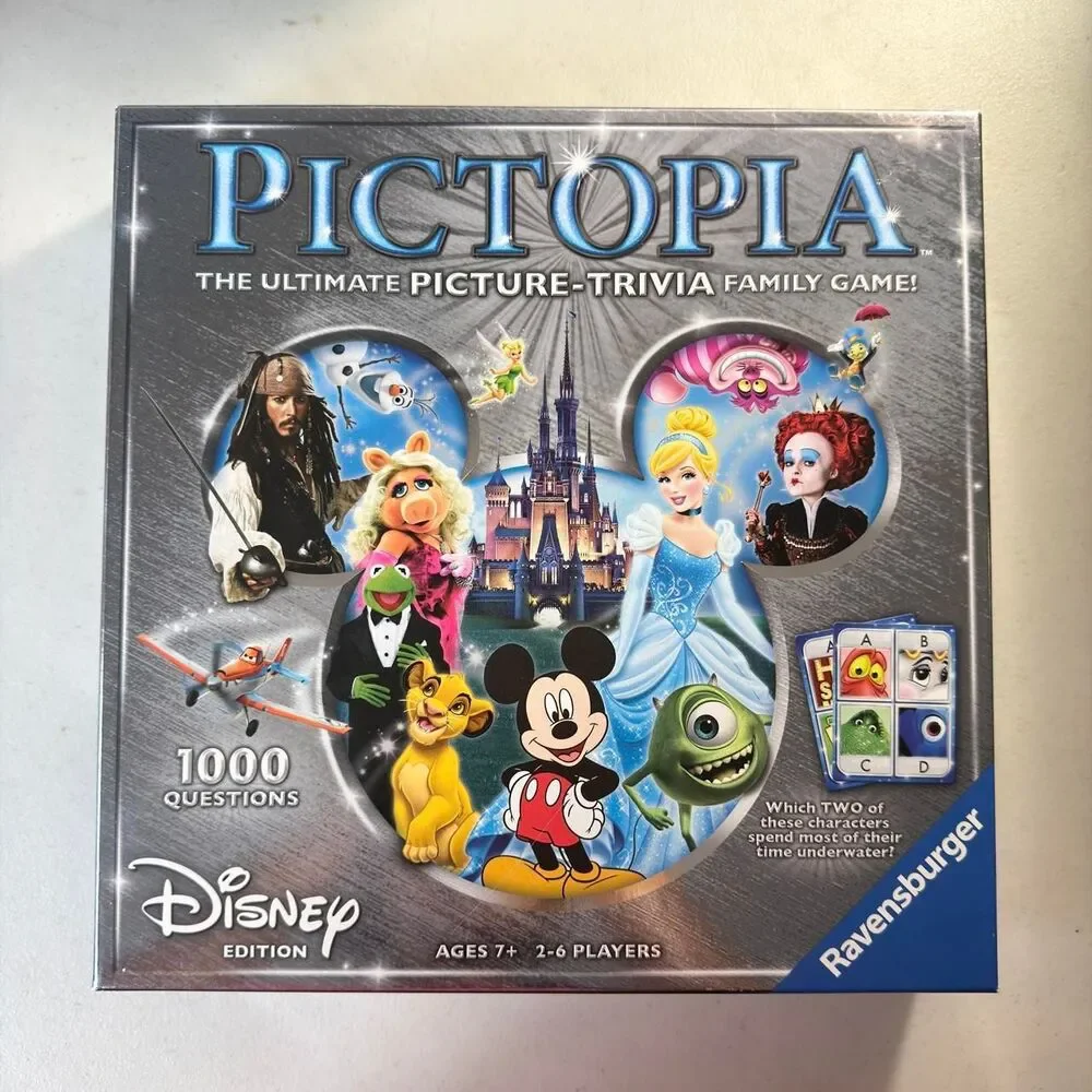 Disney Pictopia Family Board Game / Puzzle